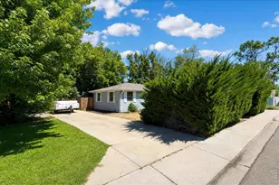 1314 Gay St, Longmont, CO 80501 - Photo 3