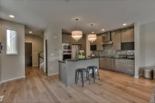 852 E Stuart St, Fort Collins, CO 80525 - Photo 3