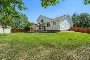 1415 Deerwood Dr, Longmont, CO 80504 - Photo 27