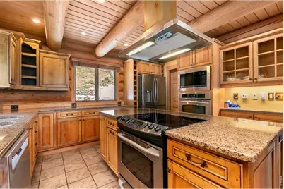 1490 Hummingbird Dr, Estes Park, CO 80517 - Photo 5