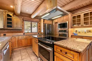 1490 Hummingbird Dr, Estes Park, CO 80517 - Photo 5