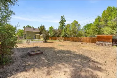 1423 11th St, Greeley, CO 80631 - Photo 33
