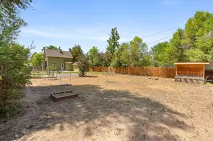 1423 11th St, Greeley, CO 80631 - Photo 33