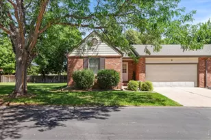 720 Arbor Ave, Fort Collins, CO 80526 - Photo 1