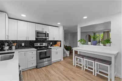 927 E 4th Ave, Longmont, CO 80504 - Photo 13