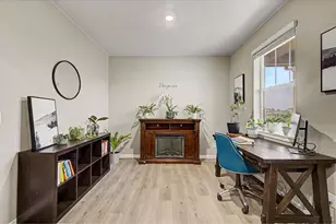 15704 Roslyn St, Thornton, CO 80602 - Photo 11
