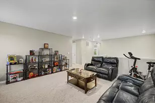 15704 Roslyn St, Thornton, CO 80602 - Photo 43
