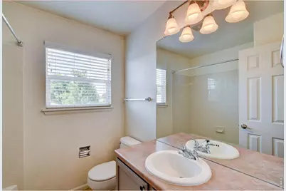 2504 Carriage Dr, Milliken, CO 80543 - Photo 27