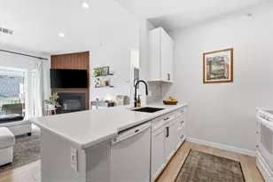 8329 S Independence Cir, Littleton, CO 80128 - Photo 5