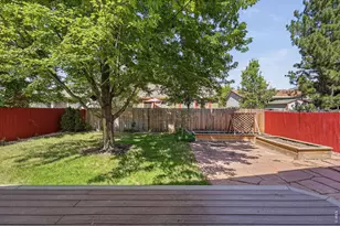 1747 Sumac St, Longmont, CO 80501 - Photo 33