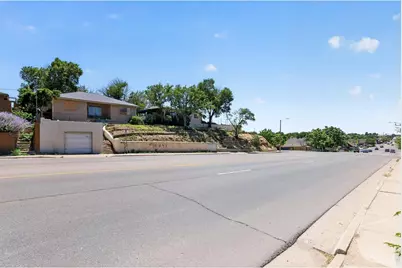 1010 E 4th St, Pueblo, CO 81001 - Photo 11