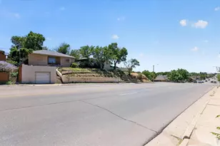 1010 E 4th St, Pueblo, CO 81001 - Photo 11