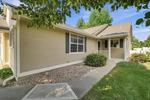 3754 Carrington Cir, Fort Collins, CO 80525 - Photo 5