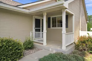 3754 Carrington Cir, Fort Collins, CO 80525 - Photo 5
