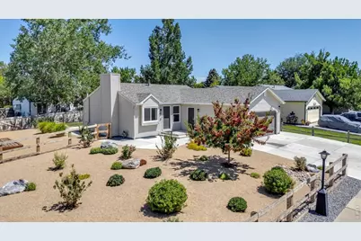 2058 Sumac St, Longmont, CO 80501 - Photo 3