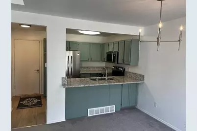 2142 Meadow Ct, Longmont, CO 80501 - Photo 5