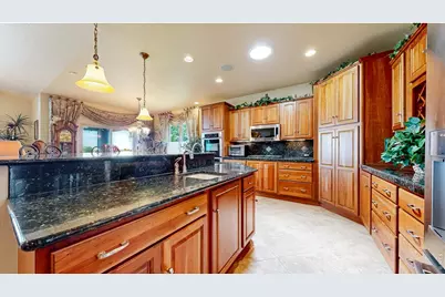 6874 Spanish Bay Dr, Windsor, CO 80550 - Photo 9