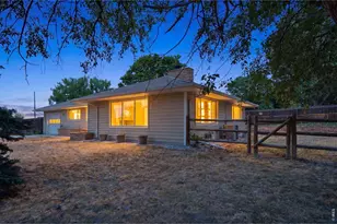 1360 Pine St, Loveland, CO 80537 - Photo 3