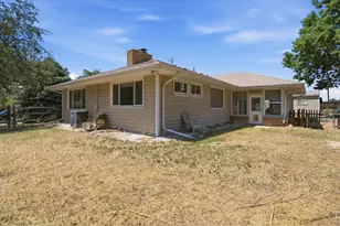 1360 Pine St, Loveland, CO 80537 - Photo 29