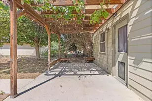 203 E Colorado Ave, Berthoud, CO 80513 - Photo 23