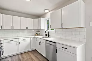 2431 Sunstone Dr, Fort Collins, CO 80525 - Photo 11