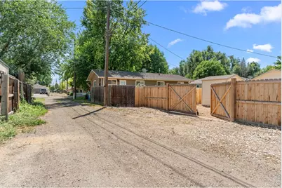 1321 E 5th St, Loveland, CO 80537 - Photo 19
