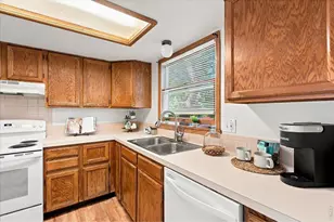 228 E 42nd St, Loveland, CO 80538 - Photo 9