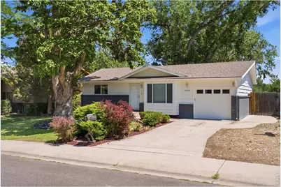 1824 24th Ave Ct, Greeley, CO 80634 - Photo 3