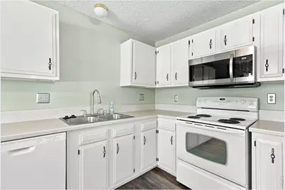 205 21st Ave Ct, Greeley, CO 80631 - Photo 7