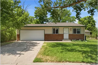 205 21st Ave Ct, Greeley, CO 80631 - Photo 3