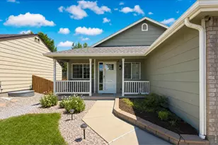 5472 Fox Run Blvd, Longmont, CO 80504 - Photo 3