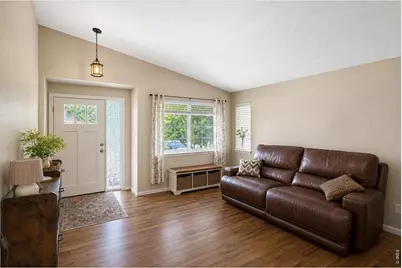 5472 Fox Run Blvd, Longmont, CO 80504 - Photo 5