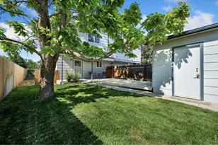 124 Indiana Ave, Berthoud, CO 80513 - Photo 1
