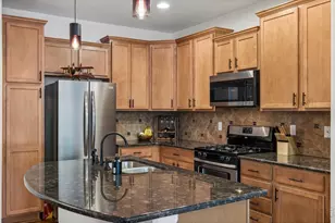 8906 E Nichols Pl, Centennial, CO 80112 - Photo 7