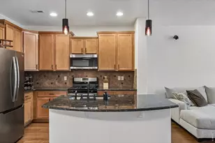 8906 E Nichols Pl, Centennial, CO 80112 - Photo 9