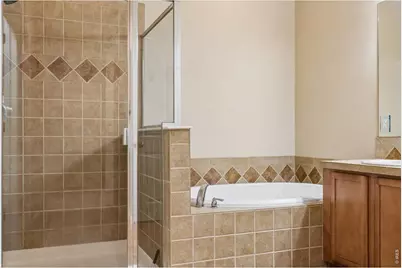 8906 E Nichols Pl, Centennial, CO 80112 - Photo 17