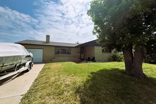 1324 Buchanan St, Sterling, CO 80751 - Photo 3