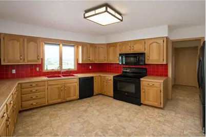 4103 Lissa Dr, Loveland, CO 80537 - Photo 9