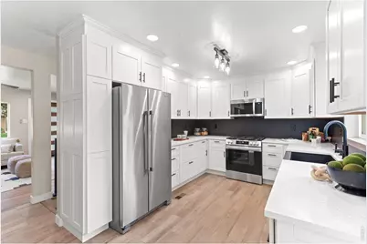6010 Johnson Way, Arvada, CO 80004 - Photo 13