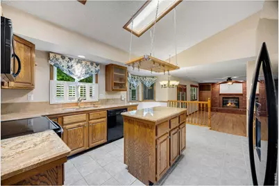 1107 Live Oak Ct, Fort Collins, CO 80525 - Photo 11
