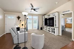 7821 St Vrain Dr, Frederick, CO 80530 - Photo 9