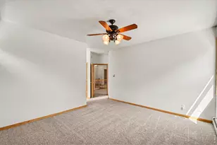 915 Falcon Ridge Ct, Eaton, CO 80615 - Photo 17