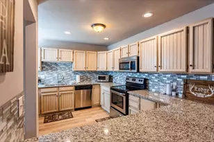 1050 S St Vrain Ave, Estes Park, CO 80517 - Photo 5
