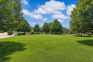 639 Summer Hawk Dr, Longmont, CO 80504 - Photo 49