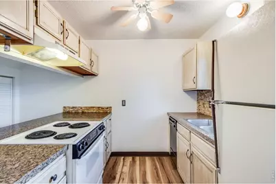 1050 S Saint Vrain Ave #L3, Estes Park, CO 80517 - Photo 7