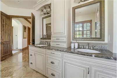 4053 E Iris Ct, Greenwood Village, CO 80121 - Photo 19