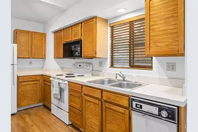 1010 S Saint Vrain Ave #D-2, Estes Park, CO 80517 - Photo 5