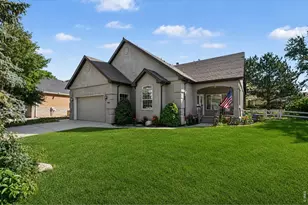 925 Falcon Ridge Ct, Eaton, CO 80615 - Photo 1