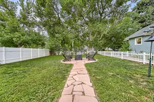 202 8th Ave, Longmont, CO 80501 - Photo 31