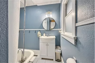 202 8th Ave, Longmont, CO 80501 - Photo 17